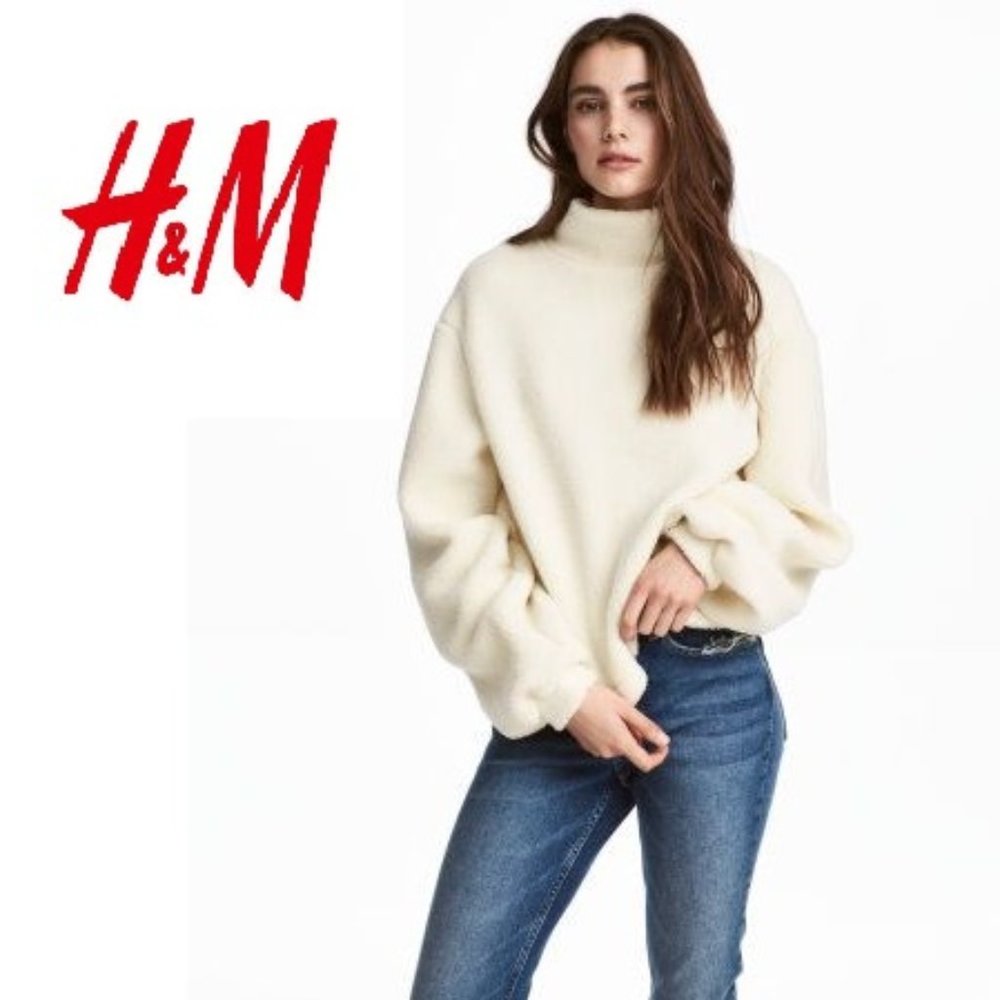 NW0T💕 H & M Relaxed-fit Soft Faux Shearling Top